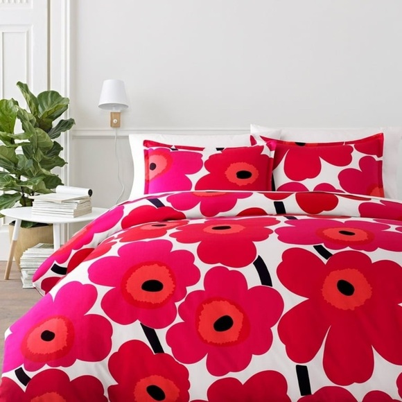 Marimekko Unikko Red Comforter Set - Full - Queen
Cotton, Percale Cotton - Picture 5 of 12
